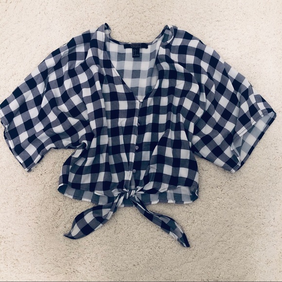 Forever 21 Navy/White Gingham Top- size small - Picture 1 of 2
